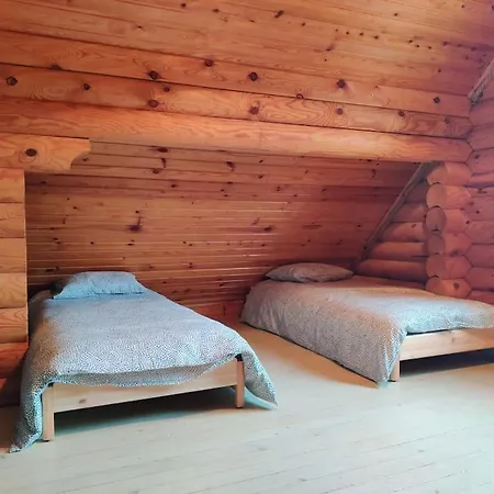 Next To Disc Golf. Vikendica *