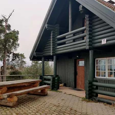 Vikendica Next To Disc Golf. Tapa