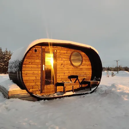 Next To Disc Golf. Vikendica
