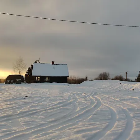 Vikendica Next To Disc Golf. Tapa