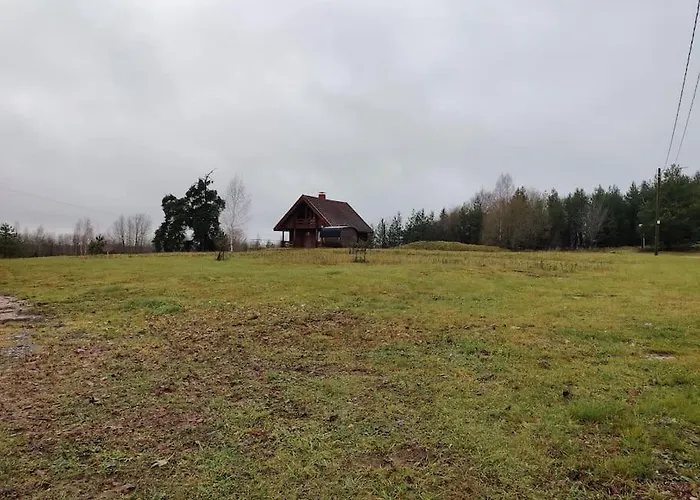 Next To Disc Golf. Semesterbostad *