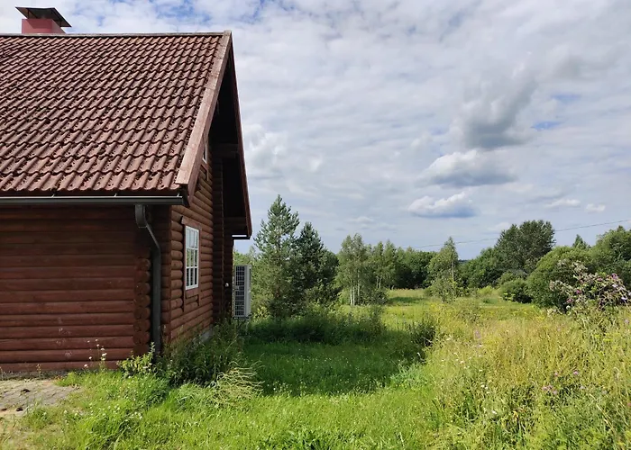 Next To Disc Golf. * Tapa